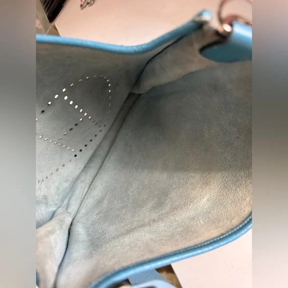 Hermes Evelyne Bag Gen III Clemence PM Blue ~ Beautiful Preloved Condition - Picture 3 of 14